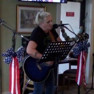 Meet your Posher, Jade